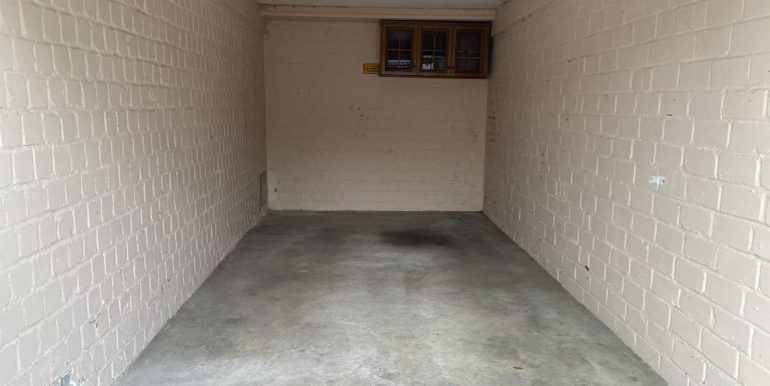 Garage 2