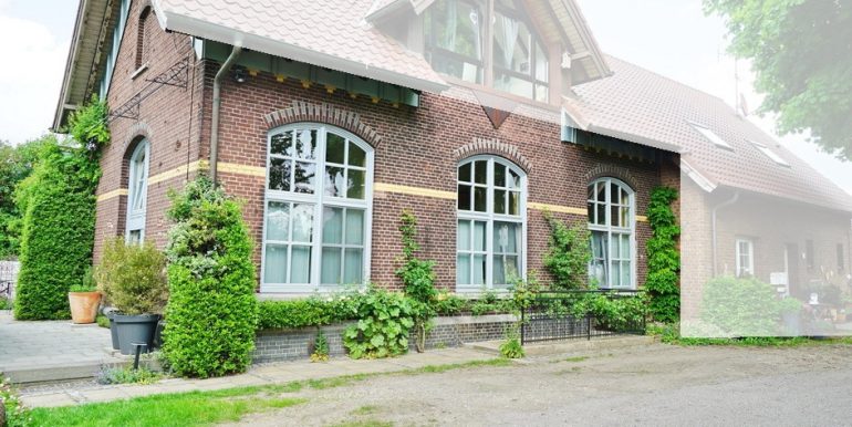 ... in einem ehem. Bahnhof