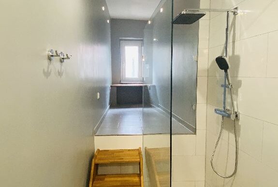 Bad mit Wellnessbereich