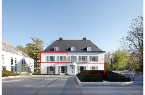 Villa Straßenansicht