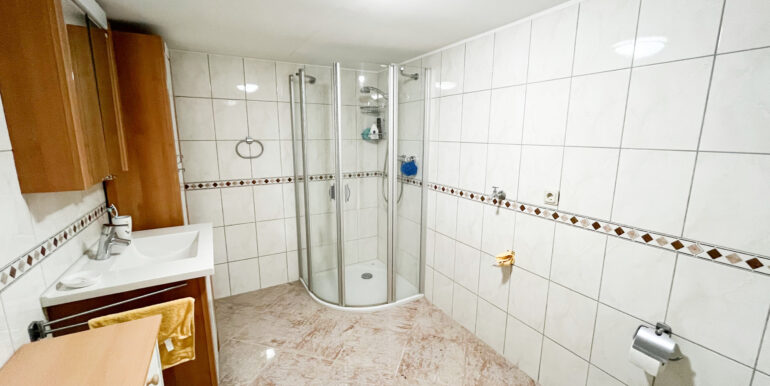Badezimmer EG