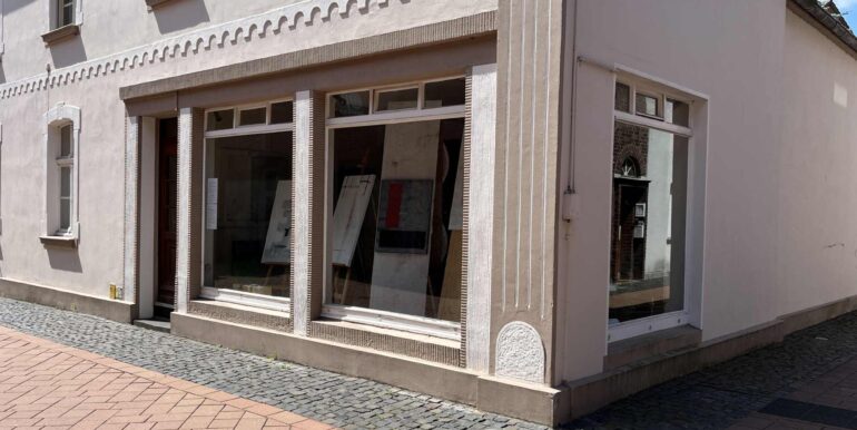 Separates Ladenlokal mit ...