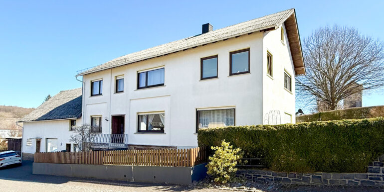 Straßenansicht