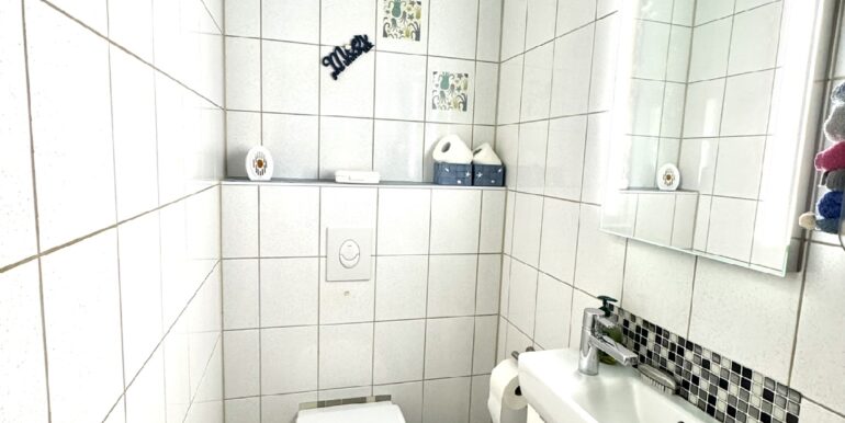 separates Gäste-WC