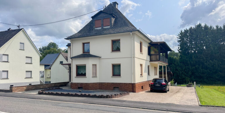Straßenansicht