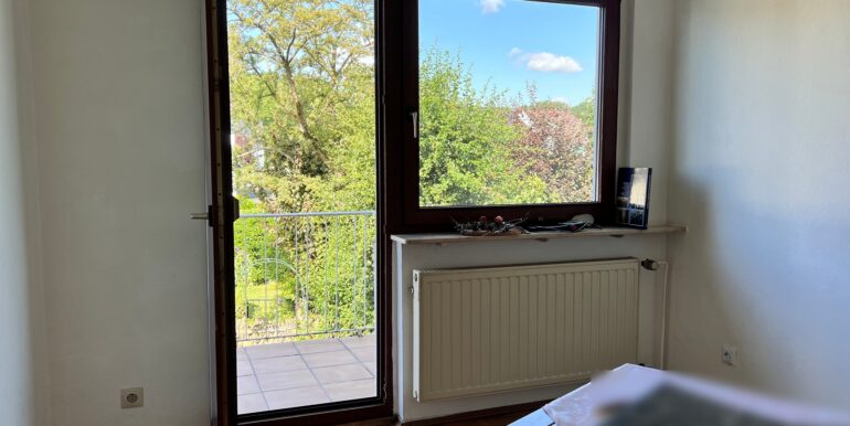 Zimmer mit Balkon