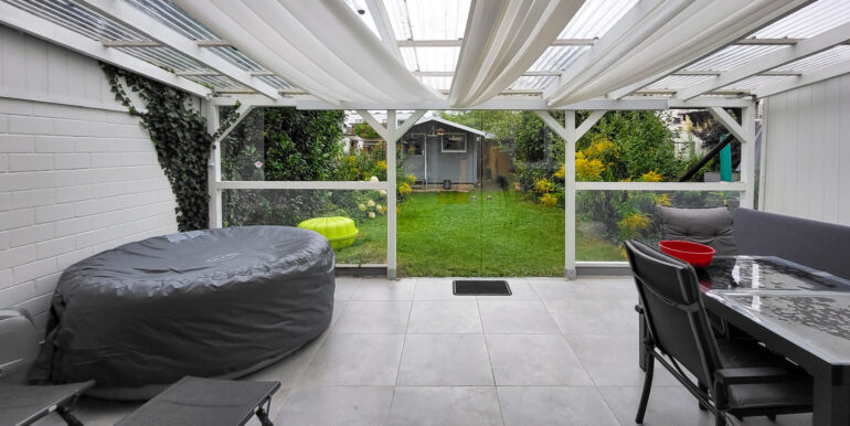 Überdachte Terrasse