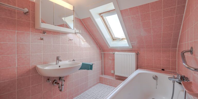 Badezimmer DG