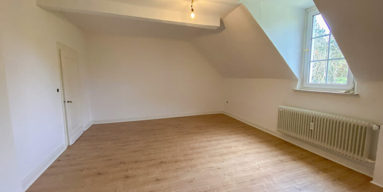 Großes Schlafzimmer