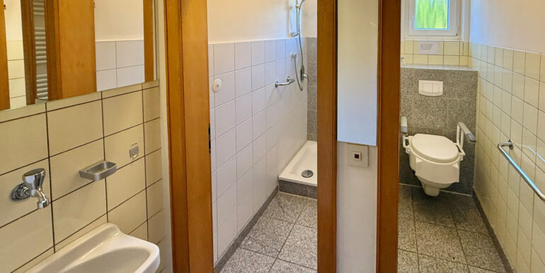 EG WC mit Dusche