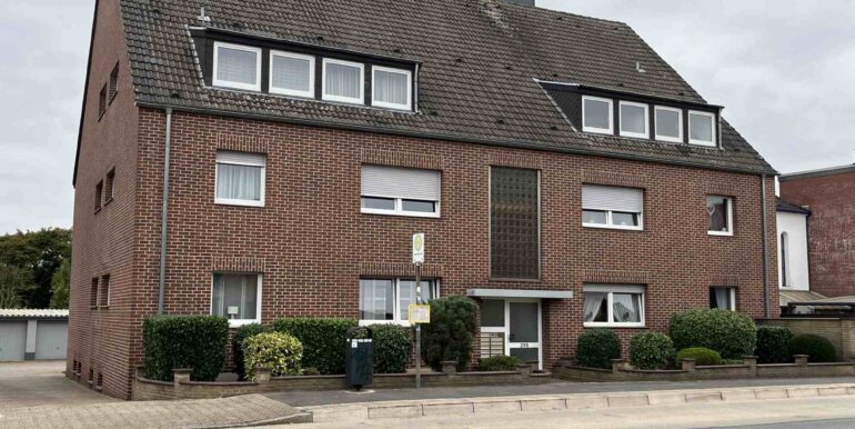 Top-gepflegtes 10-Familienhaus