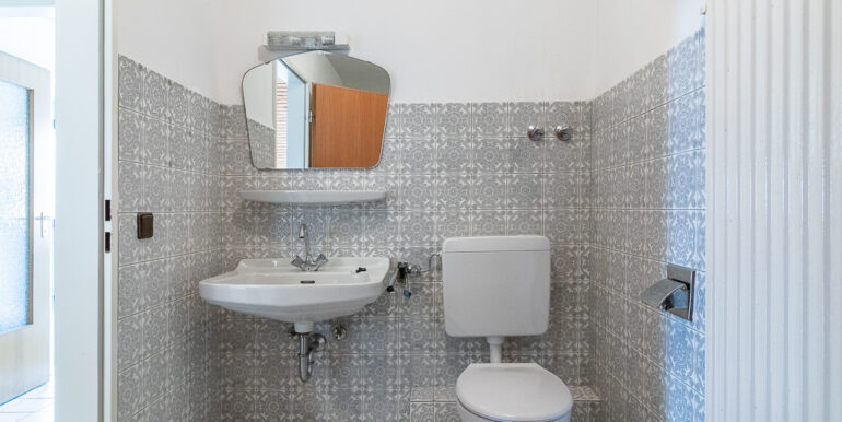 Gäste WC OG