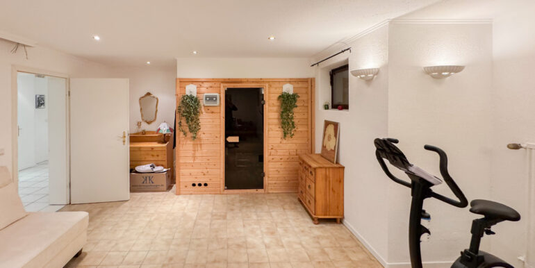Hobbyraum mit Sauna