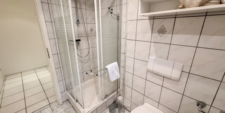 Tageslichtbad mit Dusche KG