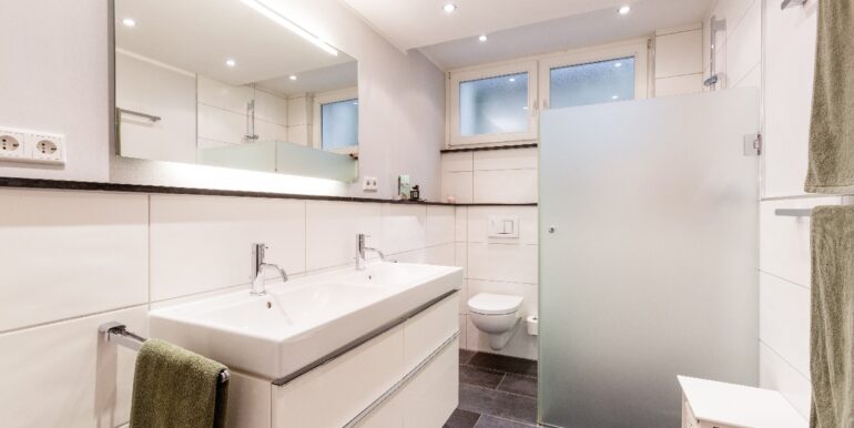 Duschbad im Gartengeschoss