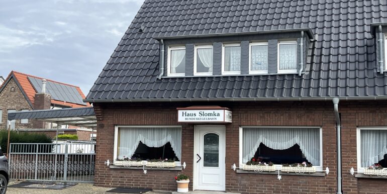 Wohn-/Geschäftshaus in Moers-Hülsdonk