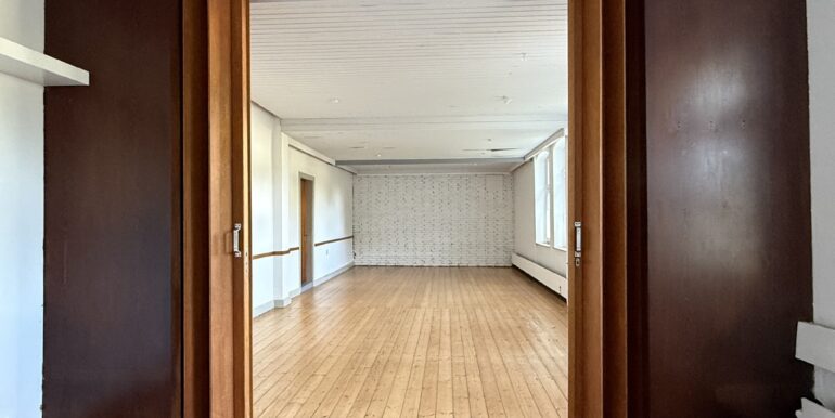 Gewerbe EG rechts mitte