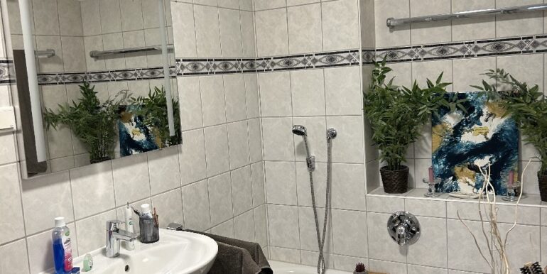 Badezimmer 1. OG