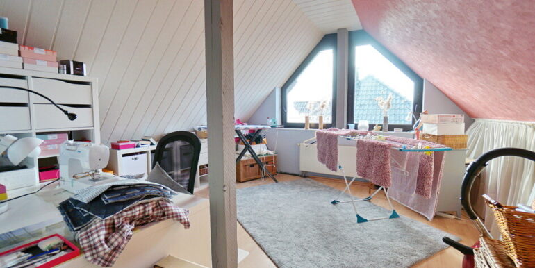 ... zum Dachgeschoss