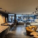 Blick zum Schaufenster