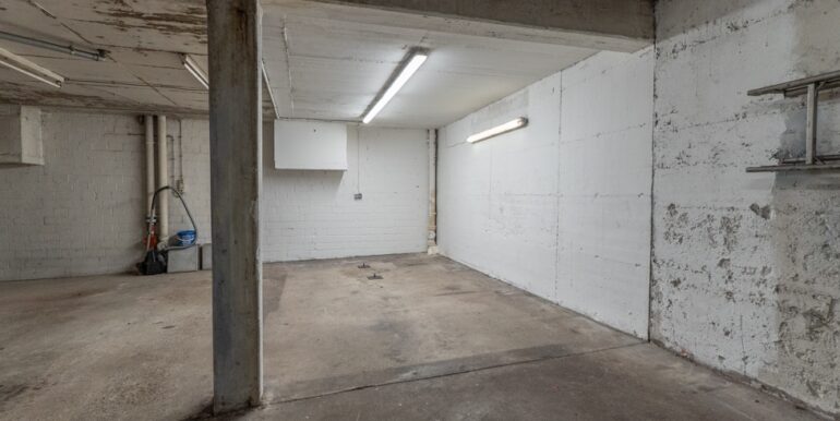 Tiefgaragenstellplatz