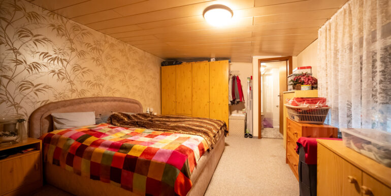 Schlafzimmer hinten
