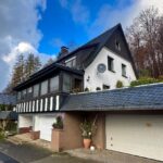 Straßenansicht Sommer