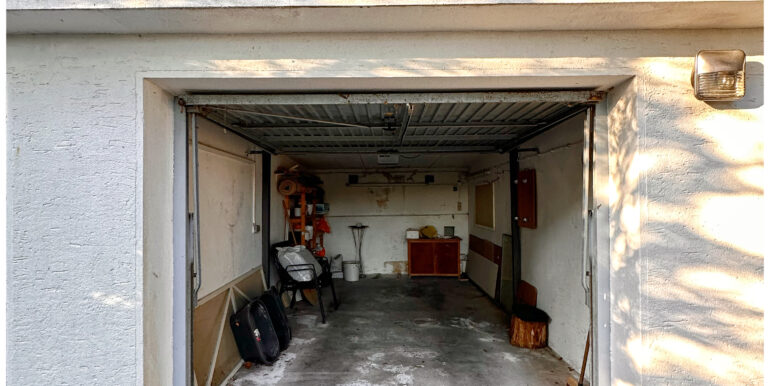 Garage (optional)