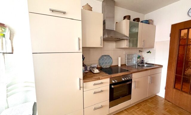 Küchenzeile (vom Vermieter zur Verfügung gestellt)