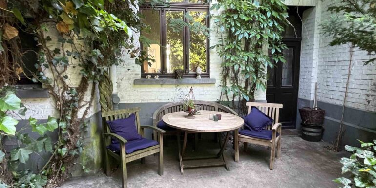 Innenhof mit Terrasse