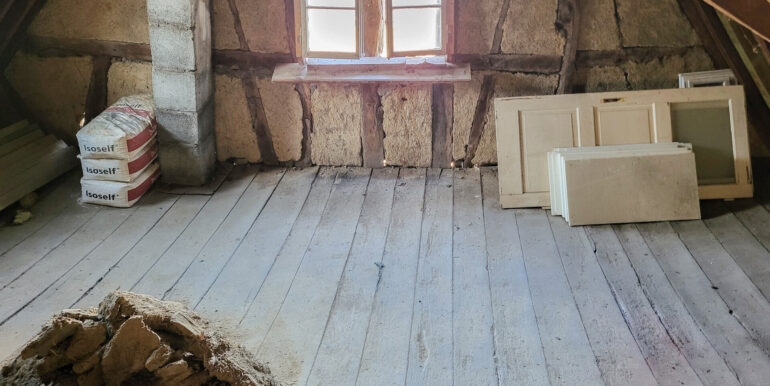 Dachboden ausbaufähig