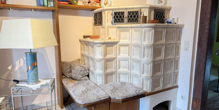 Haus 2 OG Kachelofen Wohnbereich