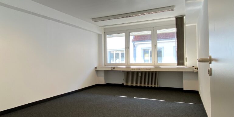 Büro 1