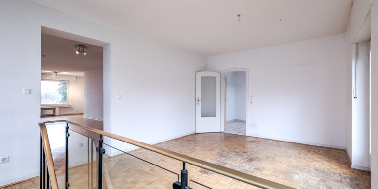 Zimmer 2 / Treppe UG