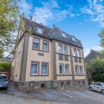 Gepflegtes Mehrfamilienhaus