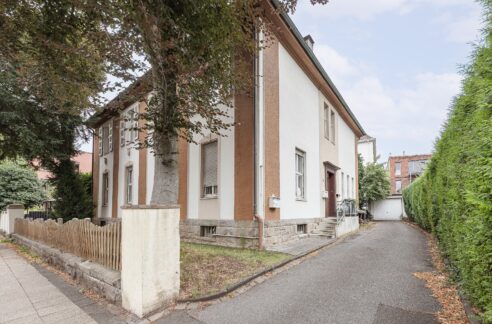 denkmalgeschütztes Zweifamilienhaus