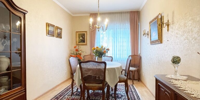 Kind, Arbeiten, Gast