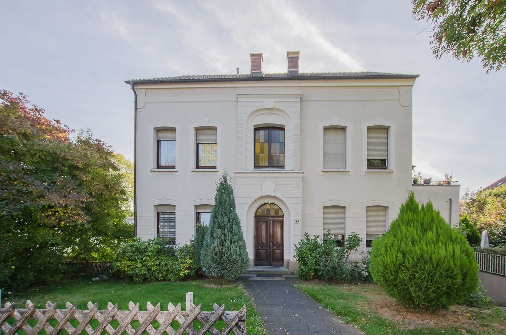 Schöne geräumige 2-Zimmer im Dachgeschoss einer Jugendstilvilla - Photo 3