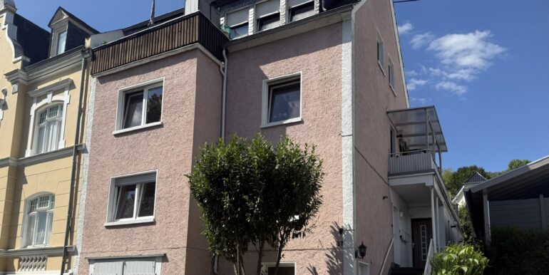 Straßenansicht