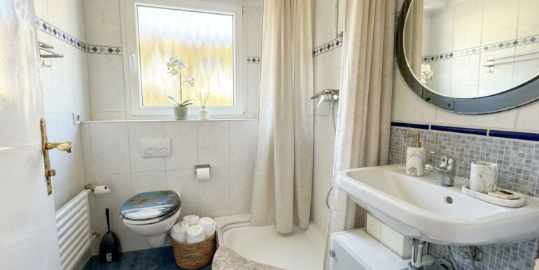 Badezimmer DG