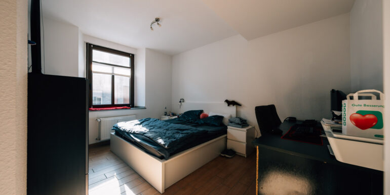 Schlafzimmer EG links