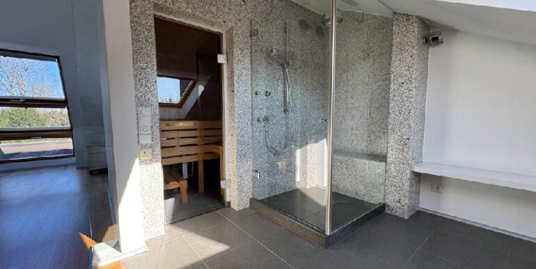 Dusche  und  Sauna