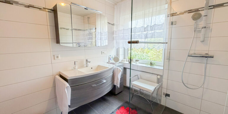 2. Ebene - Badezimmer (EG)