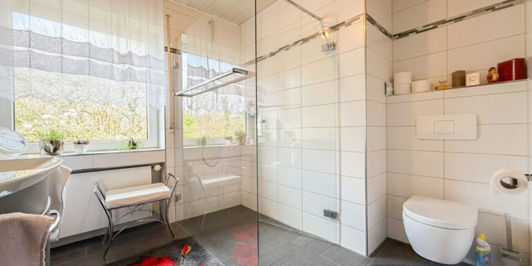 2. Ebene - Badezimmer (EG)