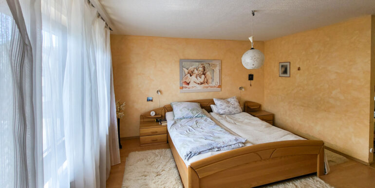 Zimmer 2 OG