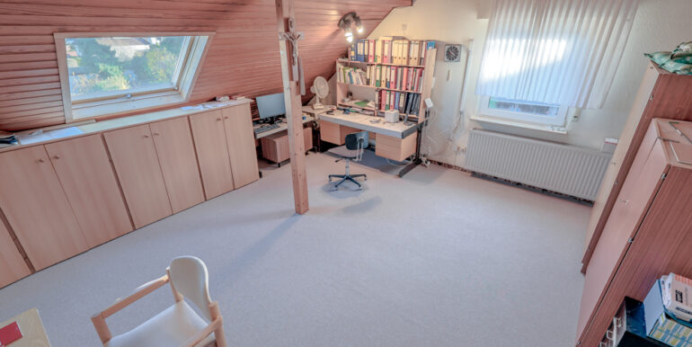 Hinterhaus DG