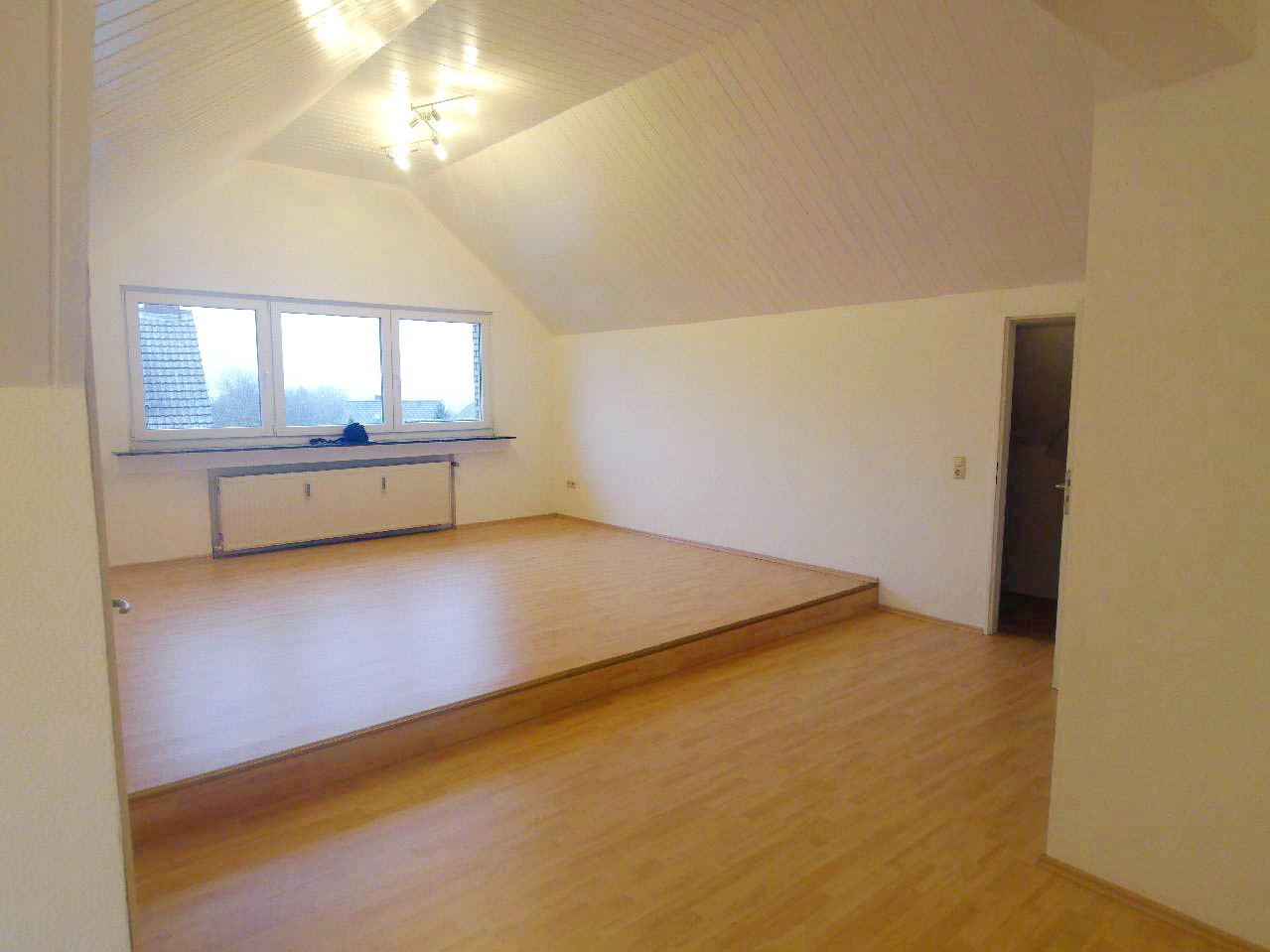Stadt Blankenberg – Ideal für 1-3 Personen! 3-Zimmer-Dachgeschoßwohnung im ruhigen 3-Familienhaus - Foto 5
