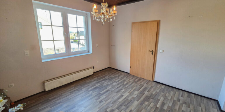 Durchgangszimmer Wohnung 1 - EG