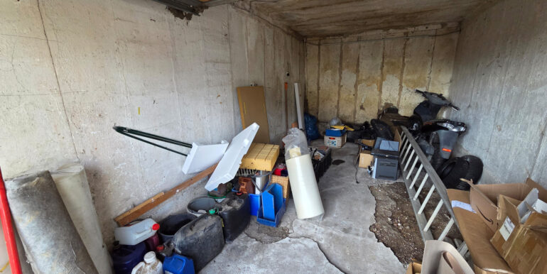 Garage 2