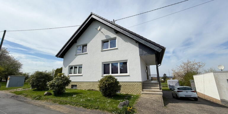 Straßenansicht